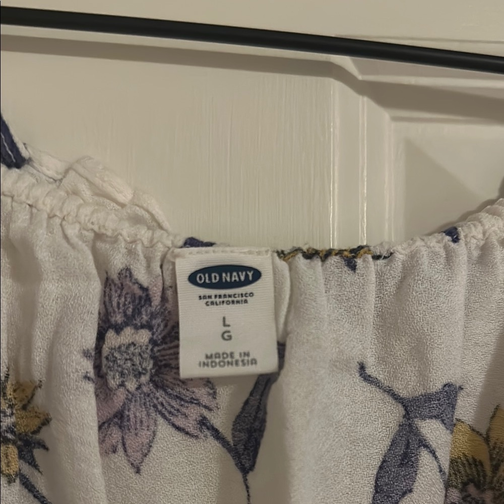 Old Navy Floral White and Yellow Blouse - Picture 2 of 3